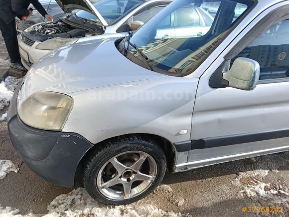 Sahibinden Peugeot Partner 1.9 D Profil 2004 Model
