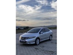Sahibinden Honda City 1.4 ES 2009 Model  199.000 km Gri (Gümüş)