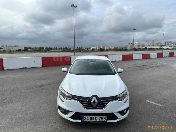 Sahibinden Renault Megane 1.5 dCi Icon 2018 Model  154.000 km Beyaz