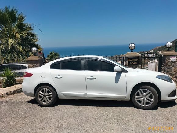 Sahibinden Renault Fluence 1.5 dCi Touch 2015 Model  250.000 km Beyaz