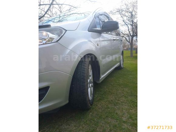 Sahibinden Ford Tourneo Courier 1.6 TDCi Titanium Plus 2017 Model 