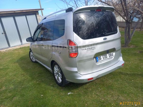 Sahibinden Ford Tourneo Courier 1.6 TDCi Titanium Plus 2017 Model 