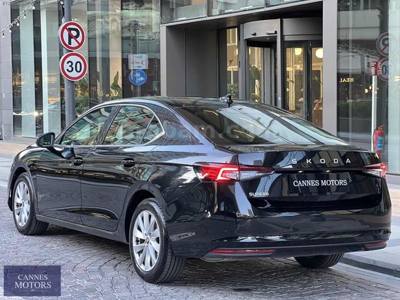 2025 YENİ SKODA SUPERB 1.5 TSI MHEV PREMIUM DSG /%20 KDV/MASAJ