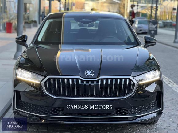 2025 YENİ SKODA SUPERB 1.5 TSI MHEV PREMIUM DSG /%20 KDV/MASAJ