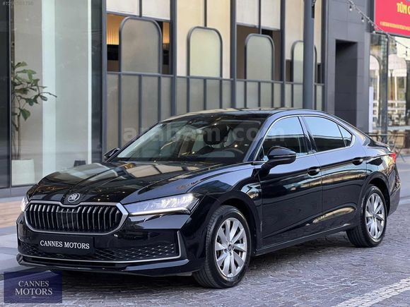 2025 YENİ SKODA SUPERB 1.5 TSI MHEV PREMIUM DSG /%20 KDV/MASAJ