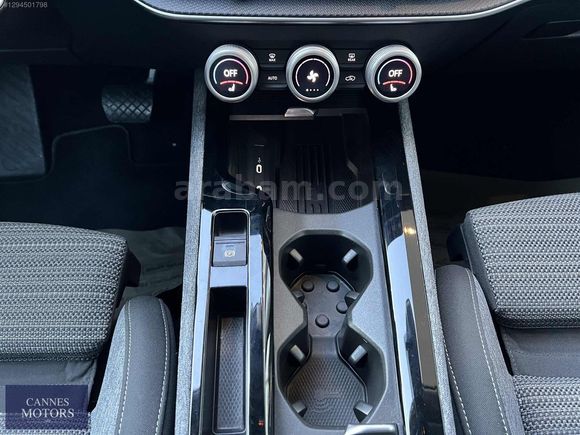 2025 YENİ SKODA SUPERB 1.5 TSI MHEV PREMIUM DSG /%20 KDV/MASAJ