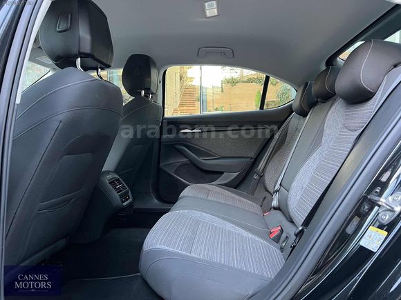 2025 YENİ SKODA SUPERB 1.5 TSI MHEV PREMIUM DSG /%20 KDV/MASAJ