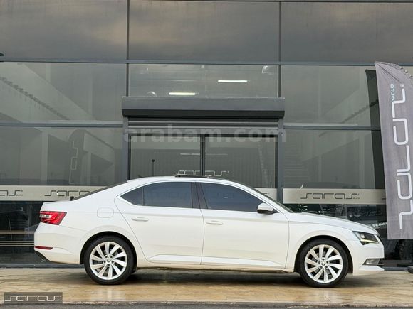 "SARAS 'dan" SUPERB CAMTAVAN&KEYLESS&ISITMA&TABLET&HATASIZ&İLKEL