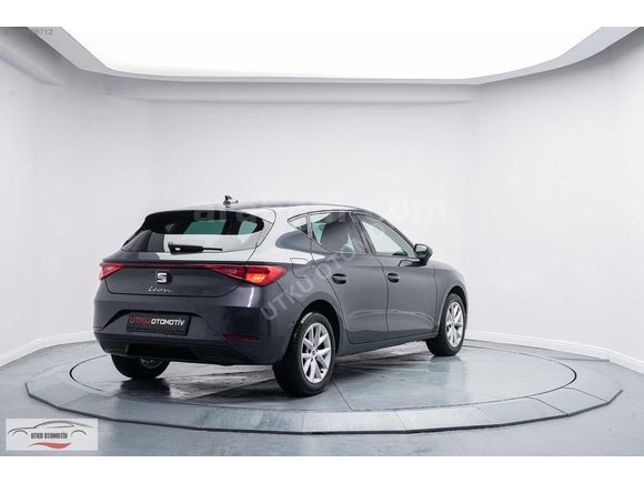 2024 MODEL HATASIZ BOYASIZ SEAT LEON 1.0 eTSİ STYLE HYBRİT