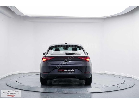 2024 MODEL HATASIZ BOYASIZ SEAT LEON 1.0 eTSİ STYLE HYBRİT