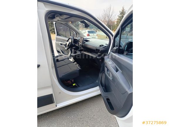 Sahibinden Citroen Berlingo 1.5 BlueHDI 2023 Model