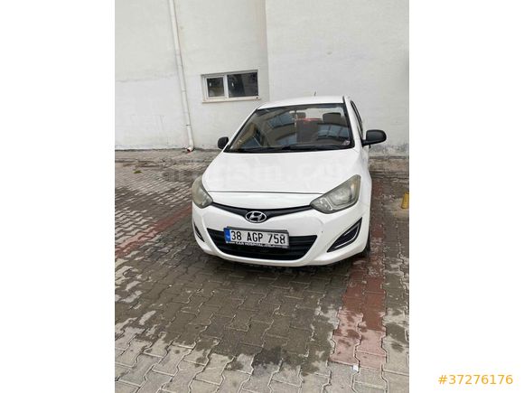 Sahibinden Hyundai i20 1.2 MPI Team 2012 Model 