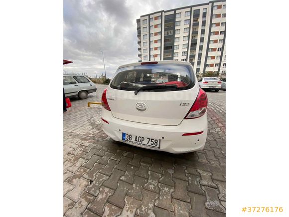 Sahibinden Hyundai i20 1.2 MPI Team 2012 Model 