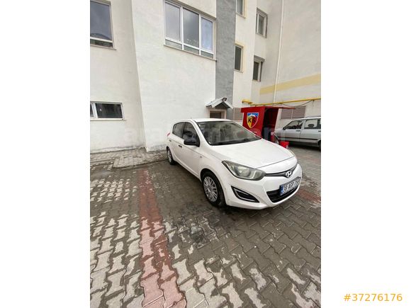 Sahibinden Hyundai i20 1.2 MPI Team 2012 Model 