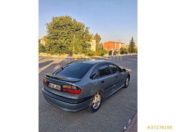 Sahibinden Renault Laguna 1.9 DTi RXE 2000 Model