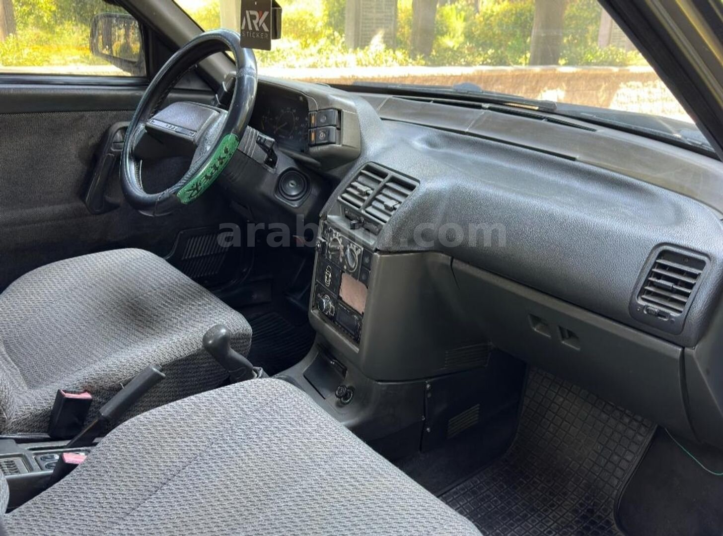 Lada Vega 1.5 2000 Model 6