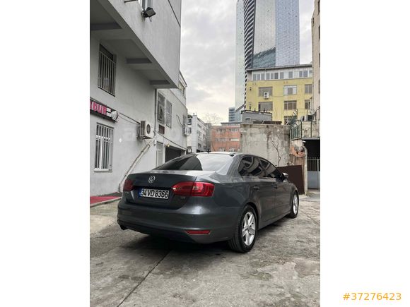 2011 MODEL ORJİNAL 321.000 BİN KM MANUEL JETTA