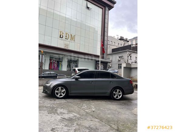 2011 MODEL ORJİNAL 321.000 BİN KM MANUEL JETTA