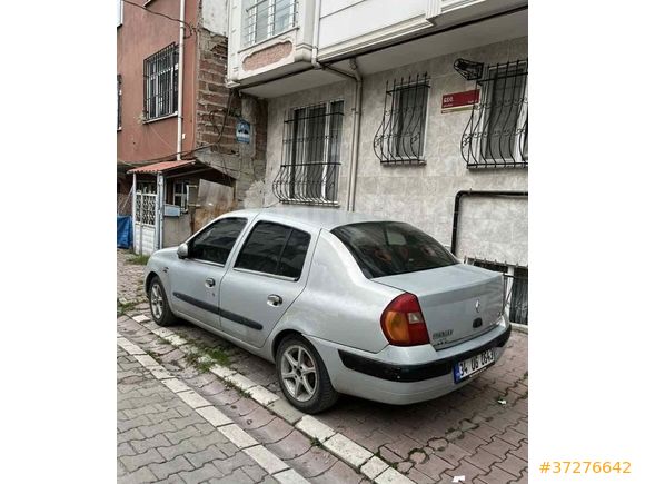 Sahibinden Renault Clio 1.4 Authentique 2002 Model  280.000 km Gri (Gümüş)