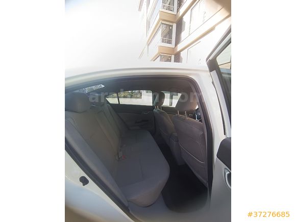 Sahibinden Honda Civic 1.6 i-VTEC Eco Premium 2013 Model