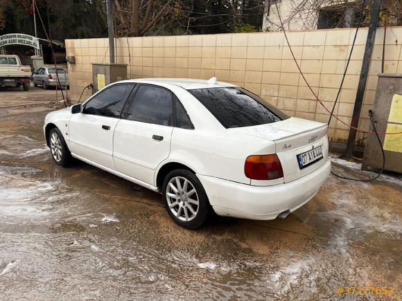 Sahibinden Audi A4 Sedan 1.8 1995 Model