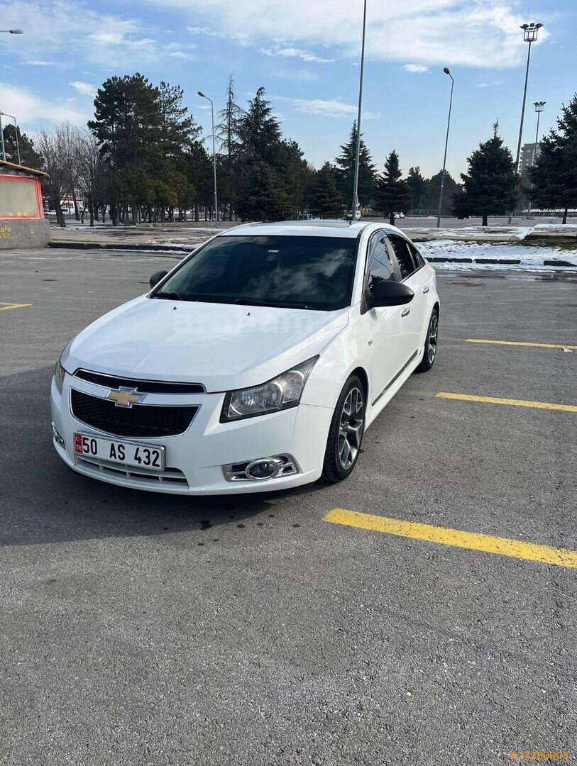 Sahibinden Chevrolet Cruze 1.6 LS 2010 Model Batman 183.000 km Beyaz 3