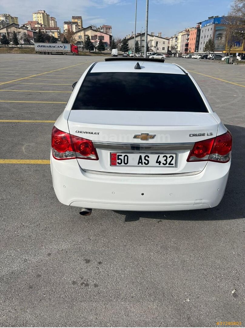 Sahibinden Chevrolet Cruze 1.6 LS 2010 Model Batman 183.000 km Beyaz 5