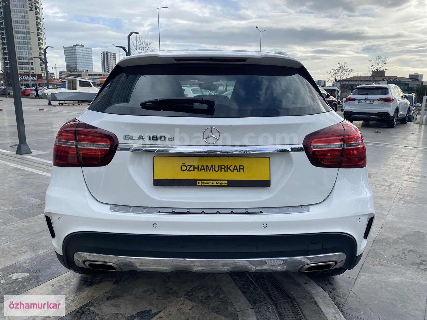 ÖZHAMURKAR-2018 ORJİNAL MERCEDES GLA 180D AMG 7