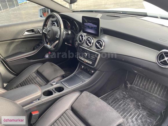 ÖZHAMURKAR-2018 ORJİNAL MERCEDES GLA 180D AMG