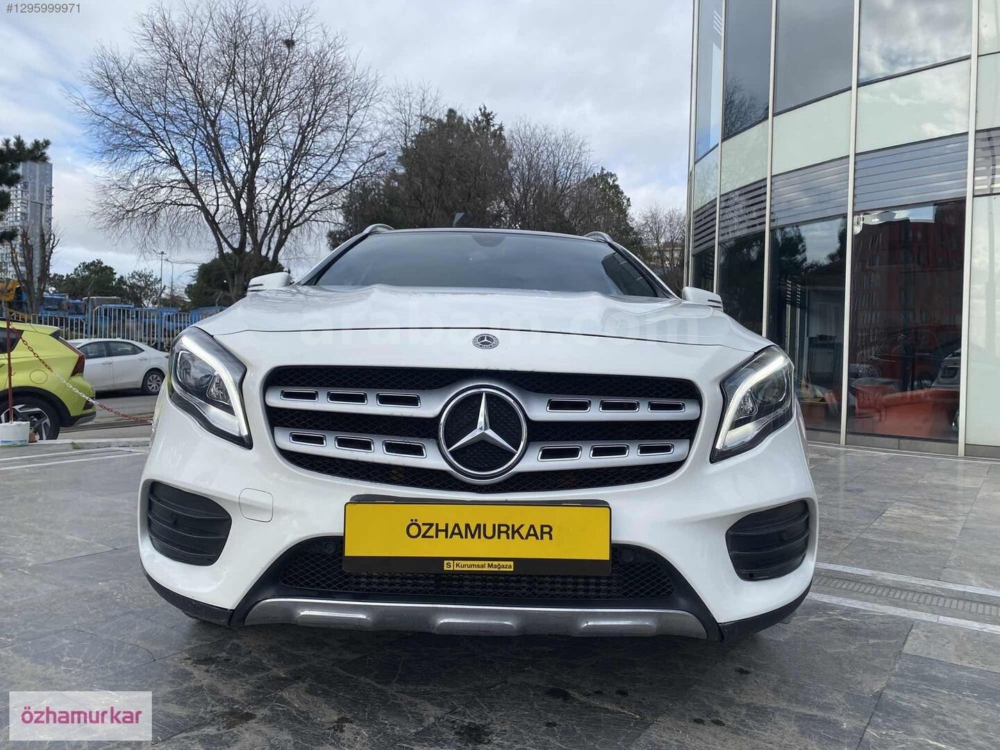 ÖZHAMURKAR-2018 ORJİNAL MERCEDES GLA 180D AMG 2