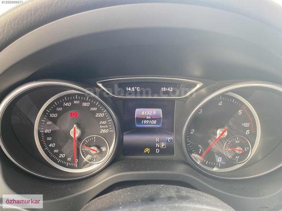ÖZHAMURKAR-2018 ORJİNAL MERCEDES GLA 180D AMG