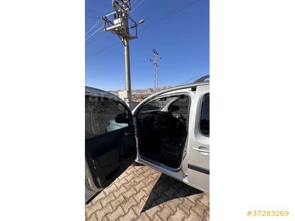 Sahibinden Renault Kangoo Multix 1.5 dCi Extreme 2017 Model 