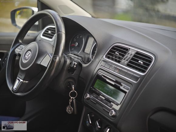 ÇİÇEK OTO'DAN 2013 MODEL VOLSKWAGEN POLO 1.4 COMFORTLİNE 166.000
