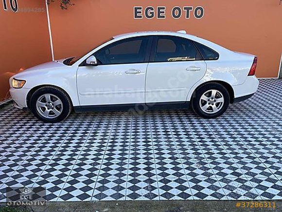 EGE OTO'DAN 187.000 km'de VOLVO S40 1.6D DYNAMİC