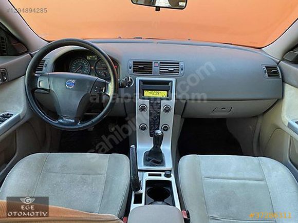 EGE OTO'DAN 187.000 km'de VOLVO S40 1.6D DYNAMİC