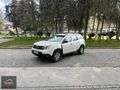 4X4 DUSTER