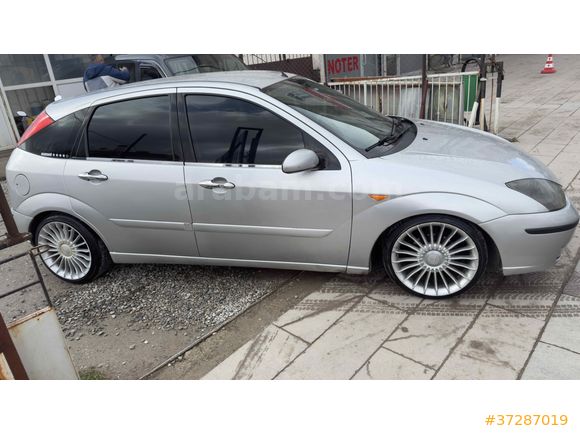 Galeriden Ford Focus 1.6 Comfort 2003 Model Konya