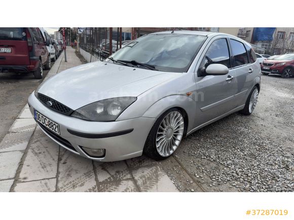 Galeriden Ford Focus 1.6 Comfort 2003 Model Konya