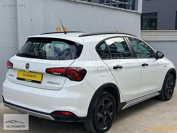 Galeriden Fiat Egea Cross 1.4 Fire Street 2024 Model İzmir 84.000
