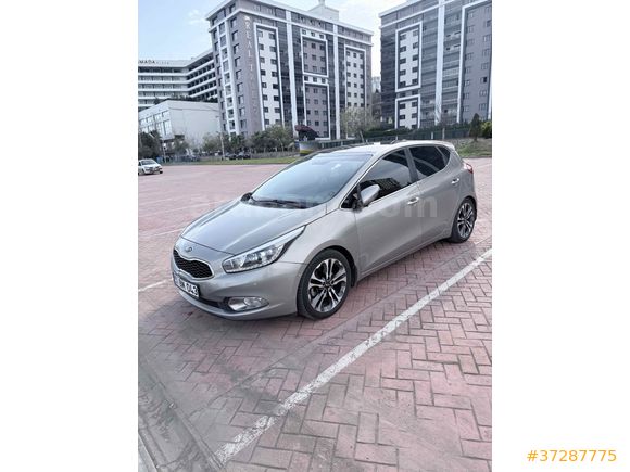 Sahibinden170.000km de  Kia Ceed 1.6 CRDi Premium 2013 Model Trabzon