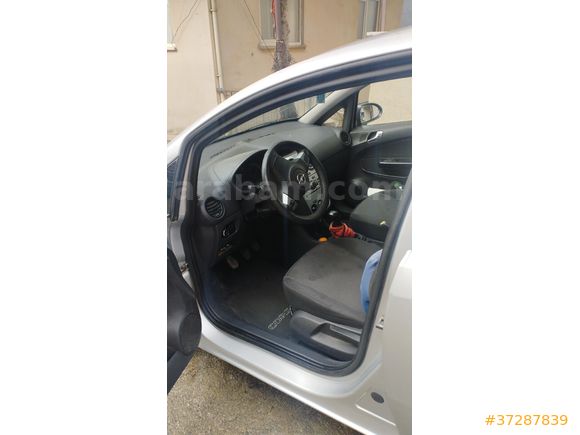 Sahibinden Opel Corsa 1.3 CDTI Essentia 2013 Model