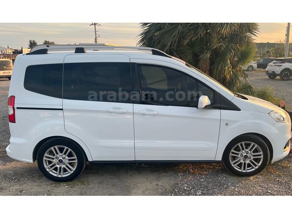 Sahibinden Ford Tourneo Courier 1.0 EcoBoost Titanium 2023 Model İzmir