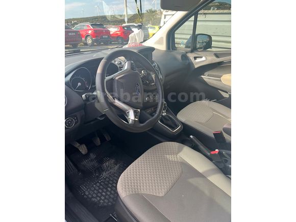 Sahibinden Ford Tourneo Courier 1.0 EcoBoost Titanium 2023 Model İzmir