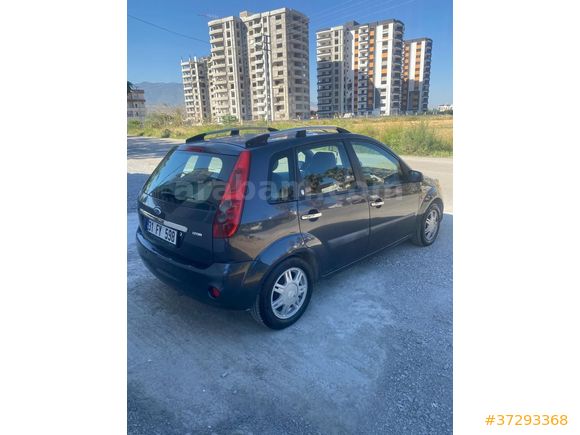 Sahibinden Ford Fiesta 1.6 TDCi Ghia 2007 Model  285.000 km Füme