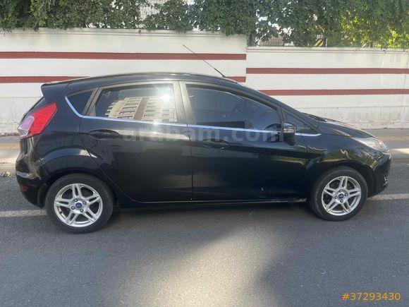 Sahibinden Ford Fiesta 1.6 Titanium 2013 Model 