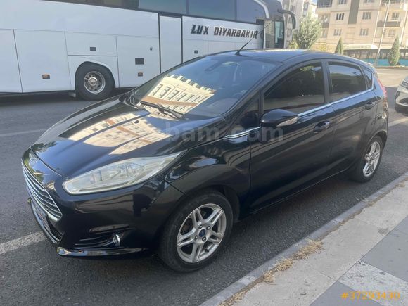 Sahibinden Ford Fiesta 1.6 Titanium 2013 Model 
