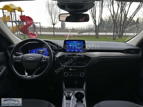 SINDIRGI OTOMOTİVDEN HATASIZ 1.5 DİZEL TİTANİUM KUGA 2020 112.KM