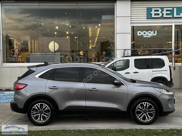 SINDIRGI OTOMOTİVDEN HATASIZ 1.5 DİZEL TİTANİUM KUGA 2020 112.KM