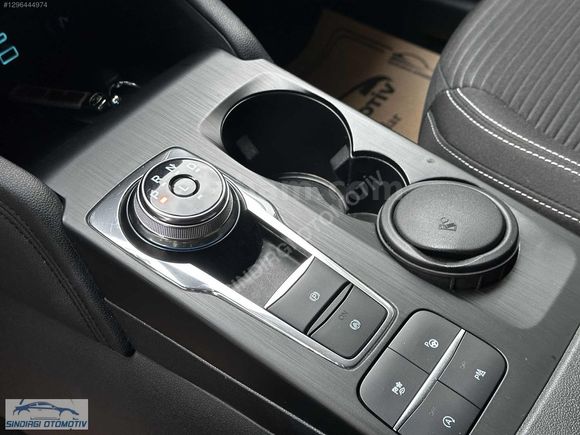 SINDIRGI OTOMOTİVDEN HATASIZ 1.5 DİZEL TİTANİUM KUGA 2020 112.KM