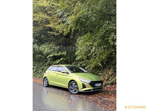 Sahibinden Hyundai i20 1.4 MPI Style 2023 Model 